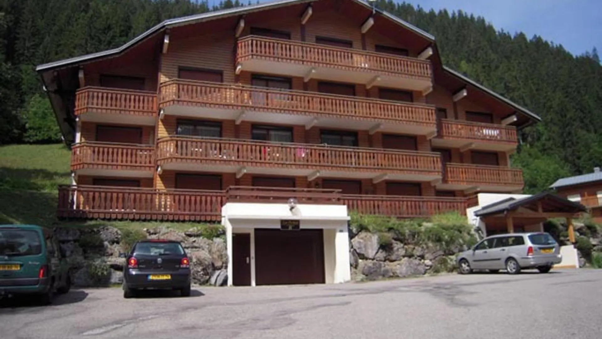 Charmant Appartement Avec Balcon Expose Sud A Chatel - 6 Personnes - Fr-1-198-189 Apartment